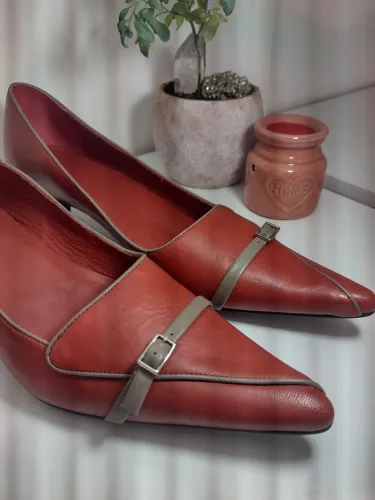 Scarpin couro legítimo n 39