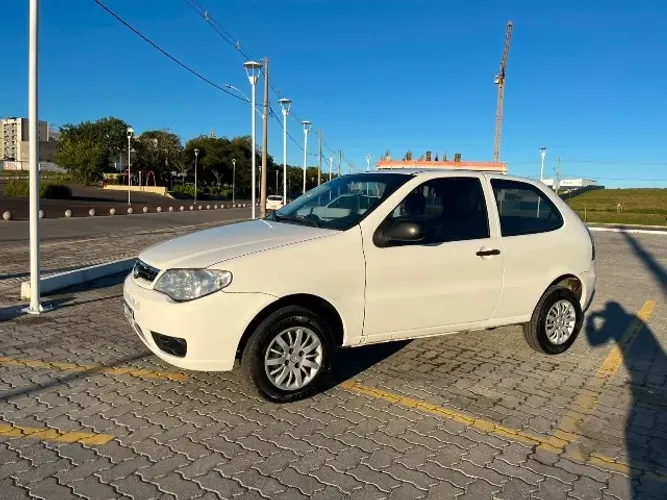 Fiat Palio Celebration 1.0 Fire Flex 8V 2P 2015