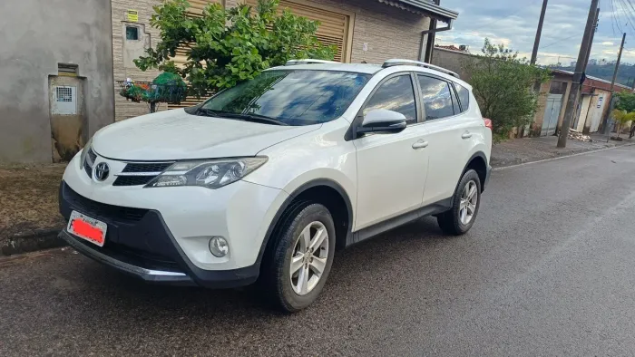 Toyota RAV4 2.0 4X4 16V Aut. 2013