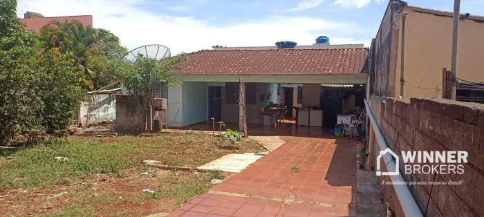 Casa com 3 dormitórios à venda, 199 m² por R$ 480.000,00 - Vila Morangueira - Maringá/PR