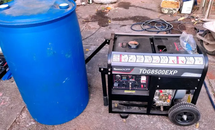 VENDO Gerador Toyama 7 KVA Diesel