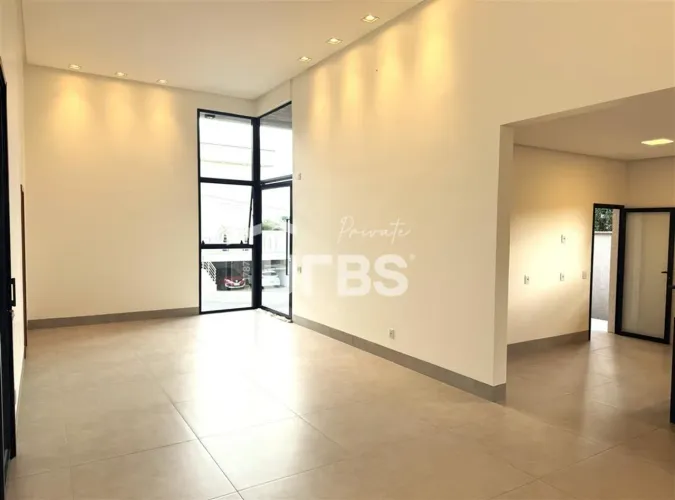 Casa térrea à venda no Condomínio do Lago, em Goiânia, com 280 m² de área construída, 4 su