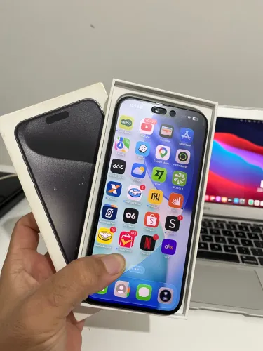 iPhone 15 pro Max 256gb 84%