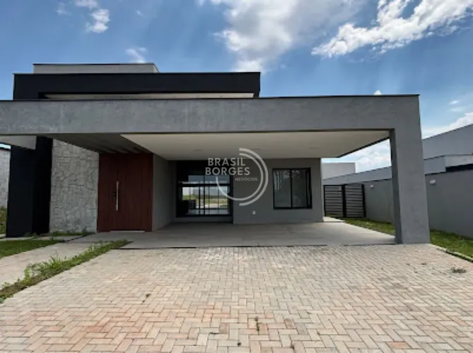 Casa Térrea Alto Padrão à venda, 350m², no Saint Patrick.