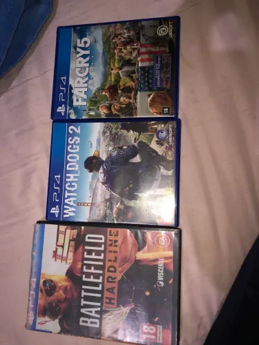 Lote 3 Jogos PS4 Mídia Física (Far Cry 5 + Watch Dogs 2 + Battlefield Hardline)