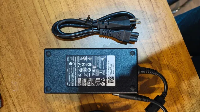 Fonte Original Dell 180W 19,5V 9,23A LA180PM180 047RW6