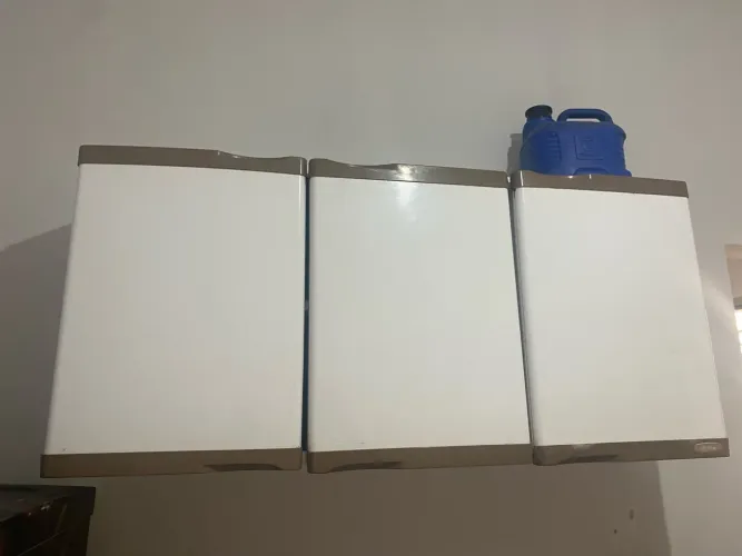 Vende se armário