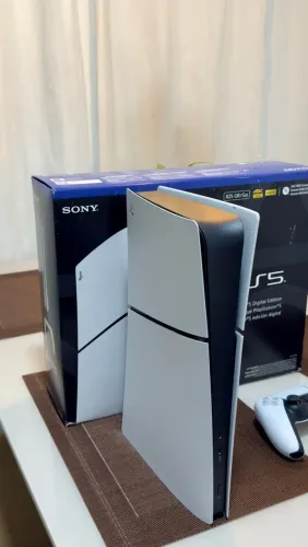 PS 5 NOVO NA CAIXA COM NOTA FISCAL COM 1 MÊS DE USO
