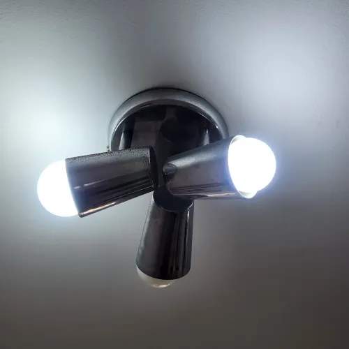 Spot de Teto Cromado Direcionável com lâmpadas