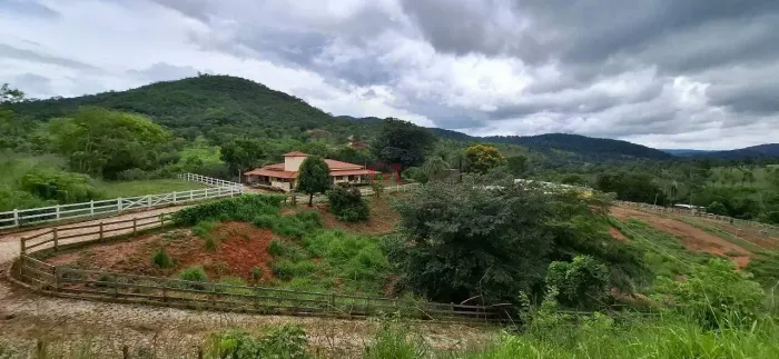 Fazenda à venda, 4 quartos, 1 suíte, Taquaraçu de Minas - TAQUARAÇU DE MINAS/MG