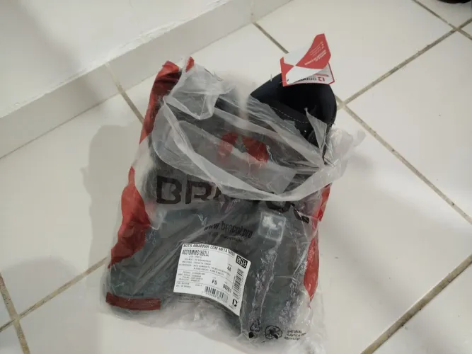 Botina bracol 42