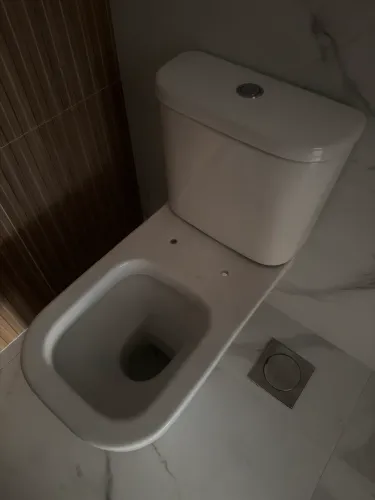 Bacia sanitária com caixa acoplada