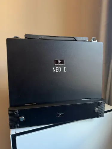 Mesa de corte Noid estúdio 6+ usada