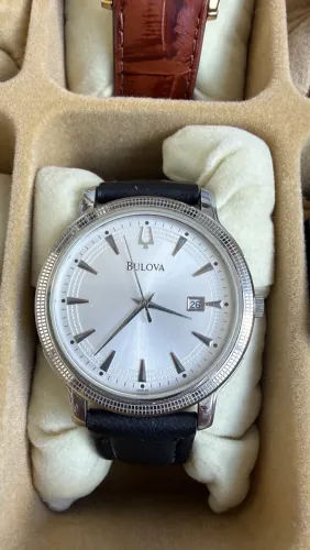 Relógio bulova elegante