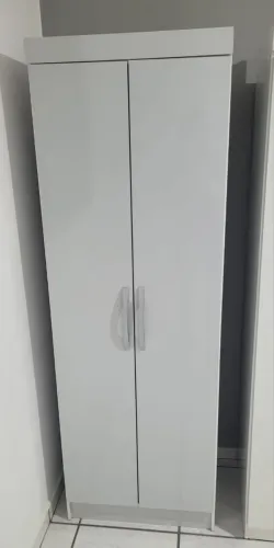 Armário multiuso branco duas portas