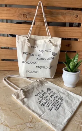 Sacolas em algodão cru 