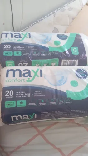 2 pacotões de fraldas geriátricas g por $60