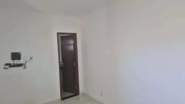 CASA A VENDA NO CENTRO DA BARRA