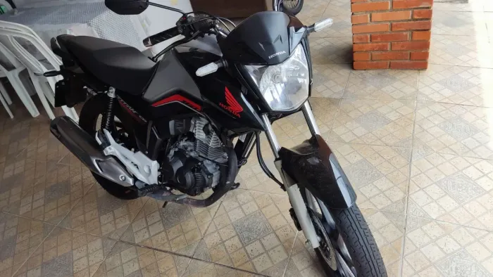 Titan 160