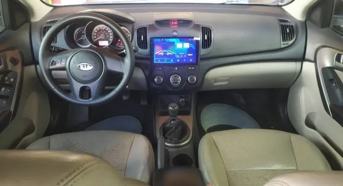 Kia Motors Cerato 1.6 16V Mec. 2011