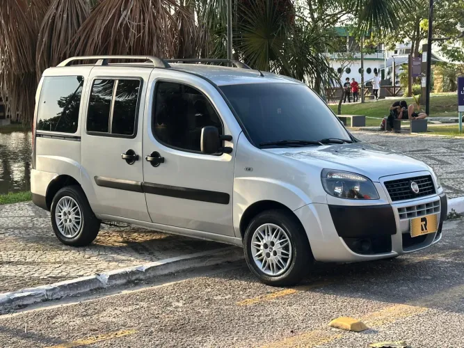 Fiat Doblo Essence 1.8 Flex 16V 5P 2021