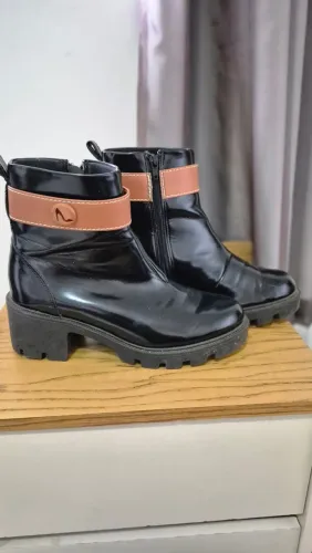 Bota - Sapatinho de Luxo