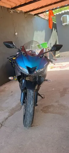 YAMAHA YZF-R15 ABS 2024/2025 - TITANIUM GREY