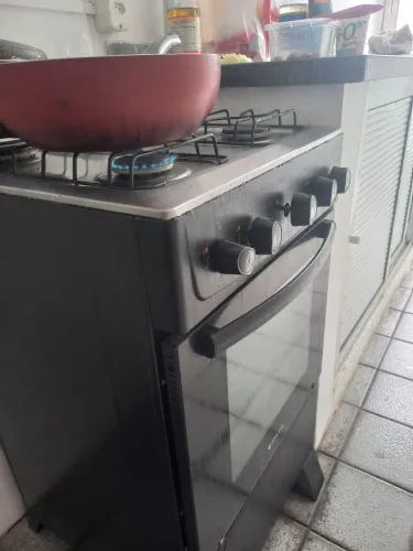 Vendo Fogar. Com Forno. fogao tipo A atlas 4 bocas Coliseu 1 plus preto