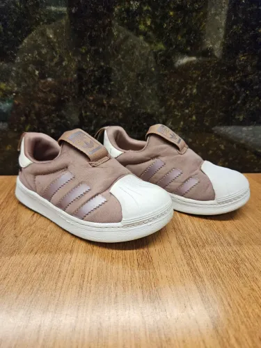 Tênis infantil Adidas Superstar 360, tamanho US 8K