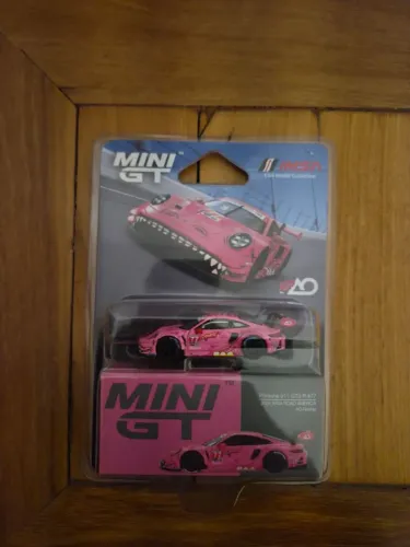 Mini GT Porsche 911 GT3 Roxy