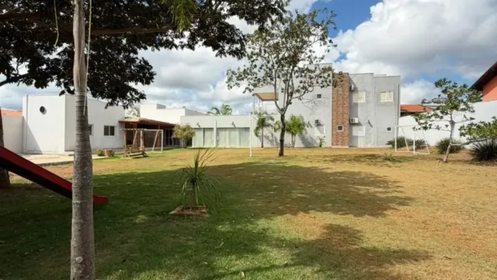 Sobrado para aluguel e venda com 420 metros quadrados com 6 quartos