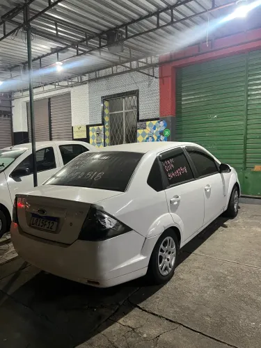 Ford Fiesta Sedan 1.6 16V Flex Mec. 2014