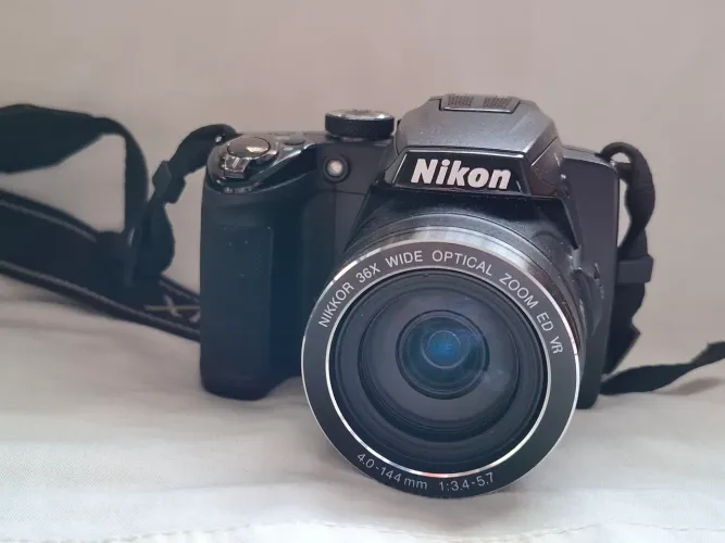 Câmera Nikon Coolpix P500 - Superzoom 36x, Full HD + Kit Completo