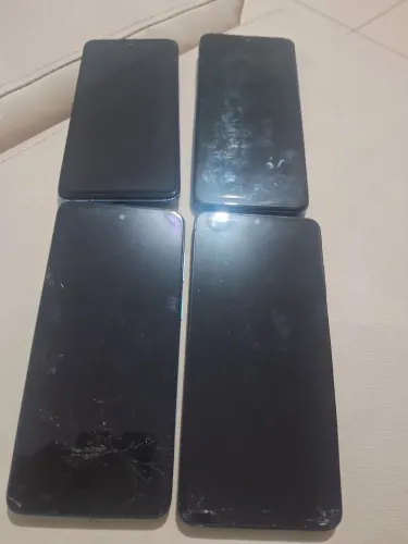 Lote de celular com defeito tela preta.