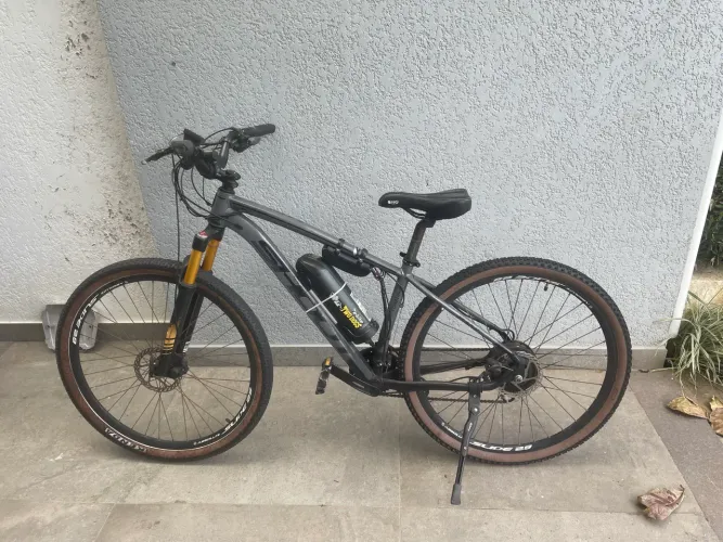 Bicicleta elétrica com pedal assistido TWO dogs 360 W - novíssima