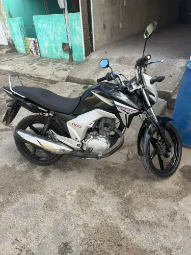 Titan 150 2015