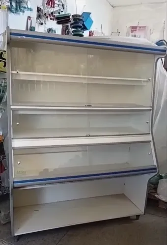 Vassa para pão nova no plástico 