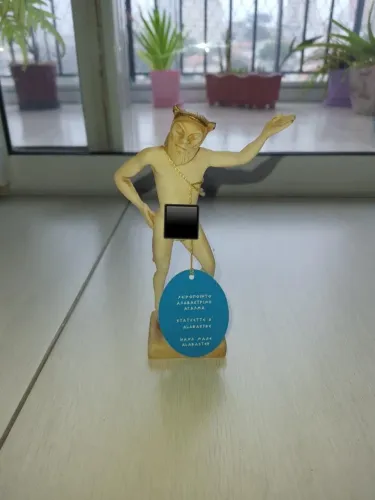 Estátua Sátiro Mitologia Grega em Alabastro