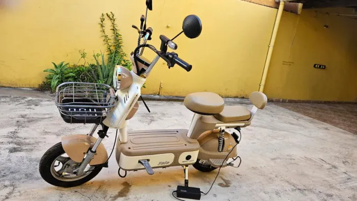 Moto elétrica Yala 