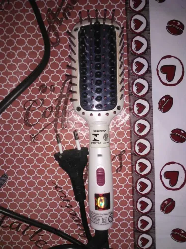 Escova alisadora avon