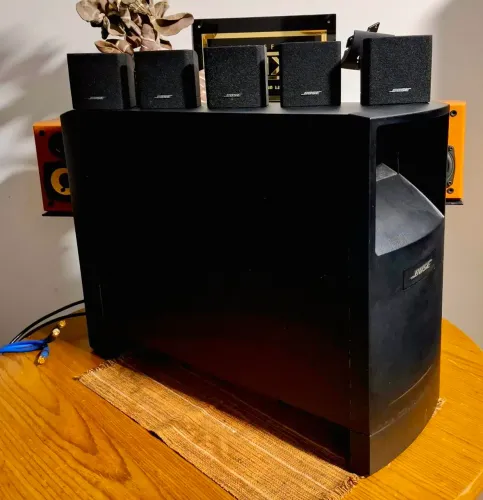 CAIXAS BOSE 5.1 ACOUSTIMAS 6 III 150W 40hz completo.