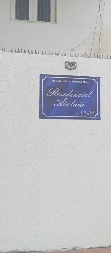 Alugo Apartamento em Residencial na Atalaia 