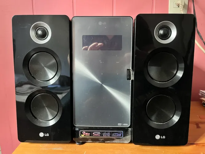Som LG Hi Fi Modelo FB 166 Novo