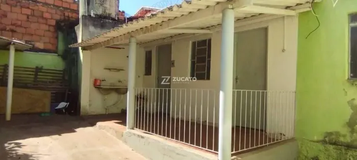 Casa com 2 dormitórios para alugar, 64 m² - Estados Unidos - Uberaba/MG