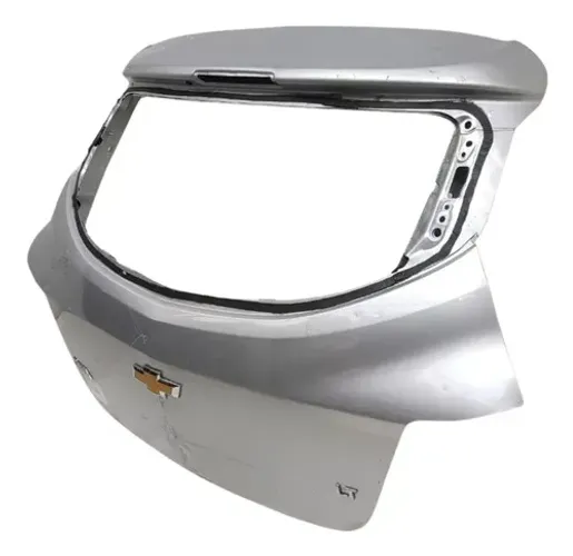 Tampa Traseira Gm Onix Hatch 2013 2019 Prata Detalhe