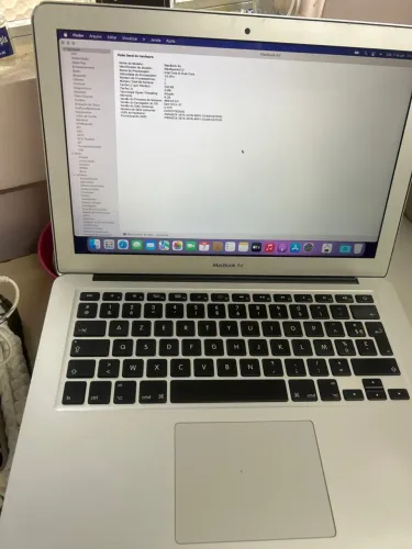 MacBook Air 2015 I5 dual 4.6 GB
