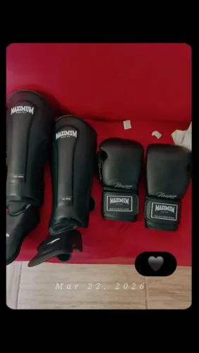 Vendo luva e caneleira de muay thai