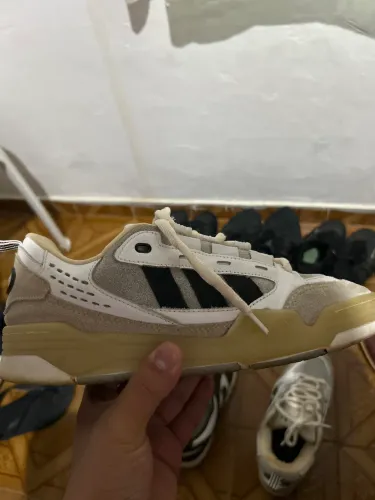 Adi2000 réplica 