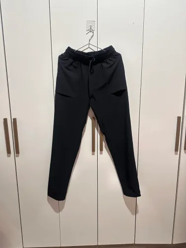 Calça Decathlon P preta 