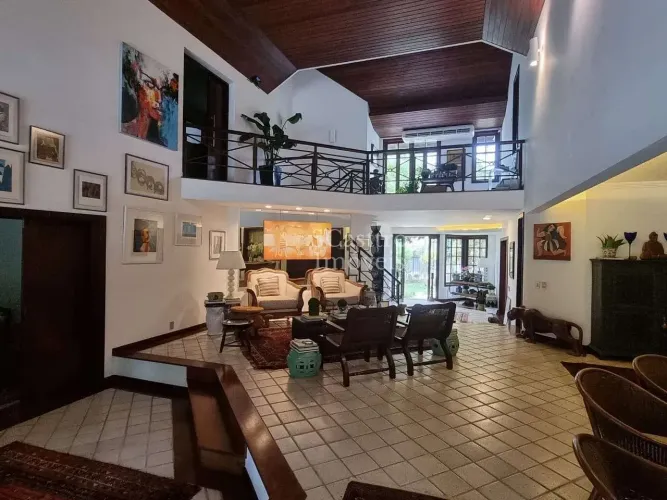 Barra da Tijuca | Casa 5 quartos, sendo 5 suites